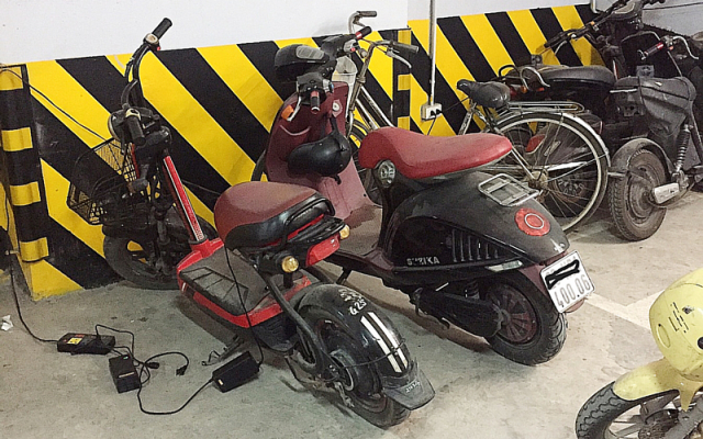 pin-xe-dien-kho-chay-nhung-da-chay-thi-kho-dap-tat-lua-9130-1699606043-654dee1b13dac